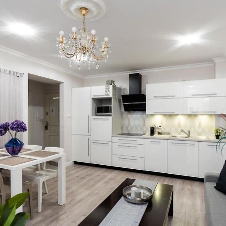 Апартаменты Luxe Living Boutique Pilsudskiego 11 Краков Экстерьер фото